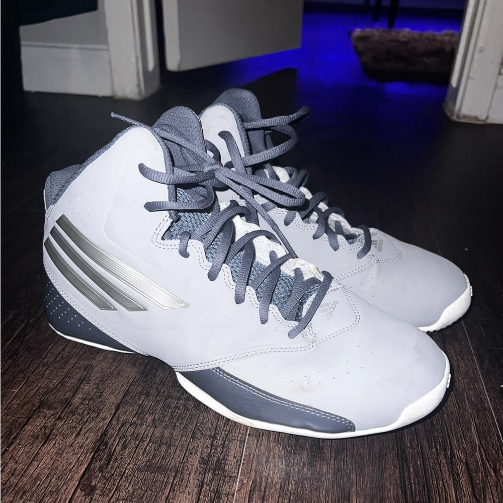 Adidas Performance 3 Series Basketball High tops. Size 9